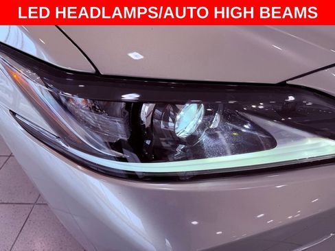 Certified 2020 Lexus ES 300h w/ Premium Package image 9