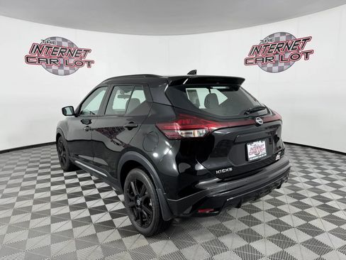 Used 2024 Nissan Kicks SR FWD image 5