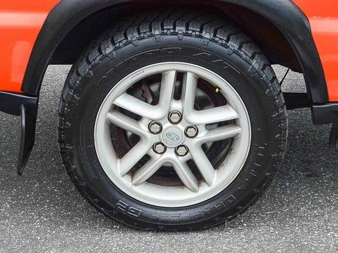 Used 2004 Land Rover Discovery S image 9