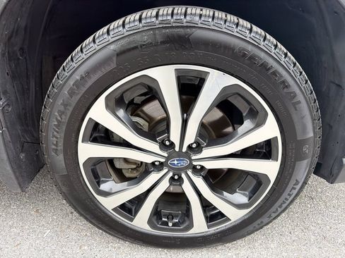 Used 2024 Subaru Forester Limited AWD/4WD image 19