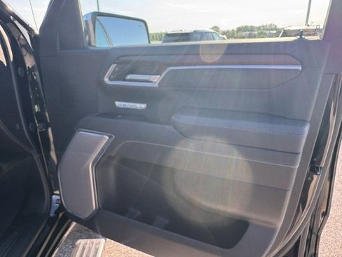 Used 2026 GMC Sierra 1500 Denali AWD/4WD image 42