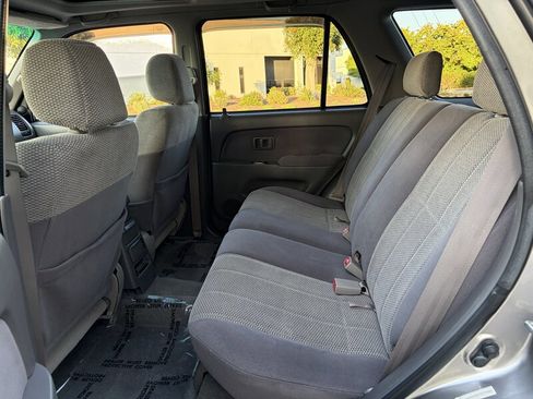 Used 2002 Toyota 4Runner SR5 RWD image 27