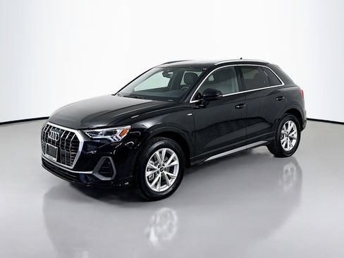 Used 2025 Audi Q3 2.0T Premium w/ Convenience Package image 1