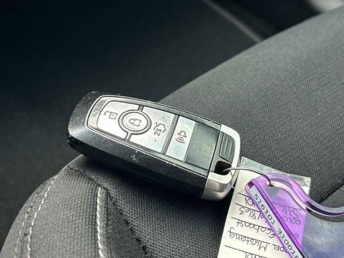 Used 2020 Ford Mustang Coupe image 24