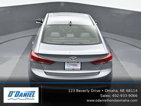 Used 2017 Hyundai Elantra Limited w/ Limited Ultimate Package 09 FWD image 17