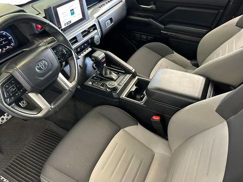 Used 2024 Toyota Tacoma TRD Sport AWD/4WD image 11