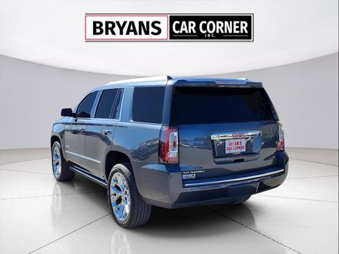 Used 2020 GMC Yukon Denali w/ Denali Premium Package image 3