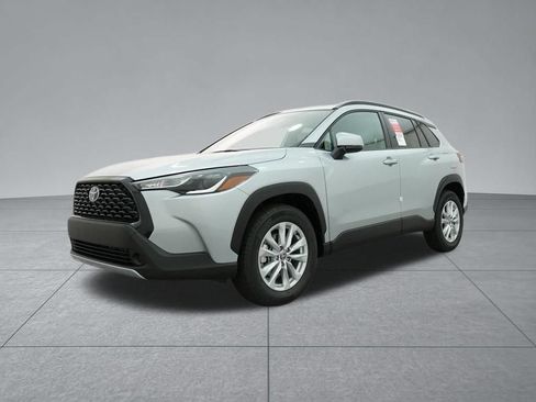 Used 2022 Toyota Corolla Cross LE w/ Moonroof Package FWD image 20