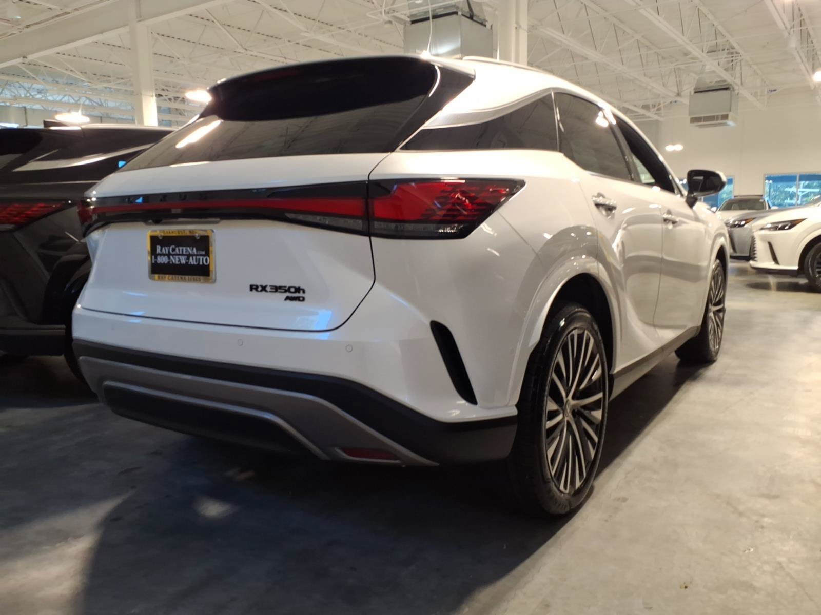 New 2026 Lexus RX 350h AWD/4WD image 16