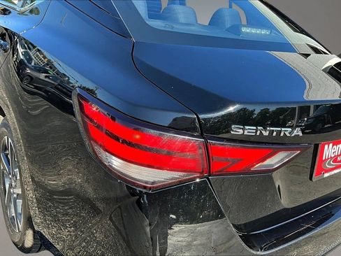 Used 2024 Nissan Sentra SV FWD image 23