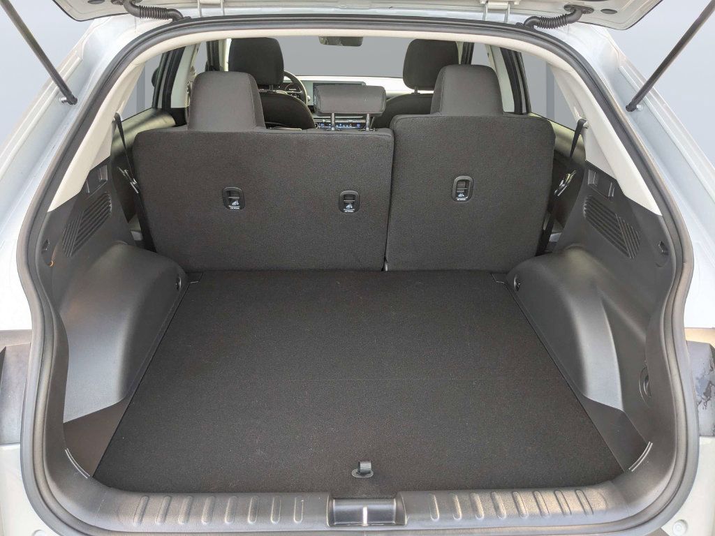 Used 2024 Hyundai Ioniq 5 SE RWD image 17