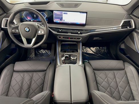 Certified 2025 BMW X5 sDrive40i w/ Climate Comfort Package RWD image 17