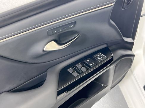 Used 2022 Lexus ES 350 w/ Premium Package image 17