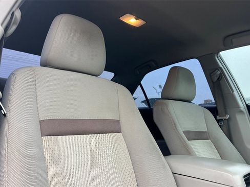 Used 2013 Toyota Camry LE image 19