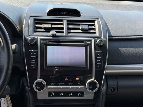 Used 2013 Toyota Camry SE image 15