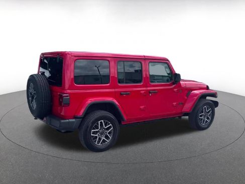 Used 2025 Jeep Wrangler Unlimited Sahara AWD/4WD image 14