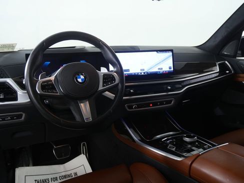 Certified 2024 BMW X7 xDrive40i w/ Executive Package AWD/4WD image 18