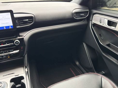 Certified 2023 Ford Explorer ST-Line w/ Class IV Trailer Tow Package image 23