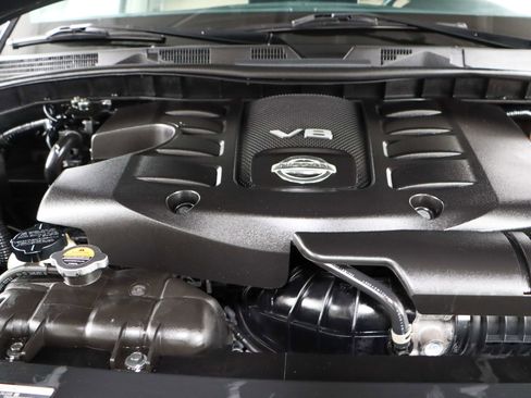 Used 2022 Nissan Armada SL w/ Captain's Chairs Package image 34