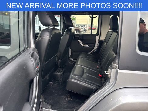 Used 2014 Jeep Wrangler Unlimited Sahara w/ Trailer Tow Group AWD/4WD image 14