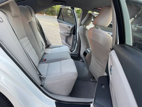 Used 2016 Toyota Camry LE FWD image 16