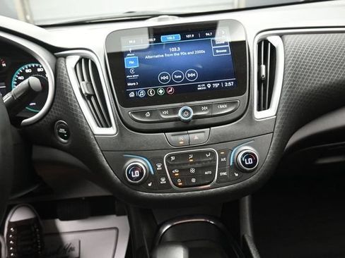 Used 2024 Chevrolet Malibu LT w/ Sport Edition FWD image 10