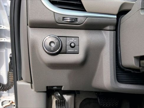 Used 2016 Chevrolet Traverse LTZ image 32