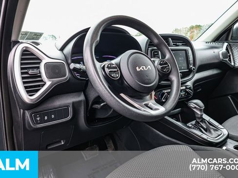 Used 2024 Kia Soul LX w/ Option Group 015 image 28