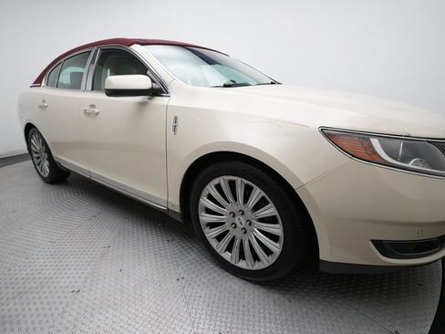 Used 2015 Lincoln MKS AWD w/ Equipment Group 101A image 38