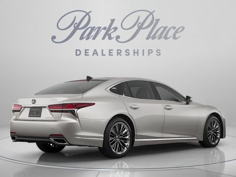 Used 2018 Lexus LS 500 w/ Interior Upgrade Package RWD image 3