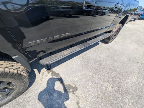Used 2016 Nissan Titan SL AWD/4WD image 21