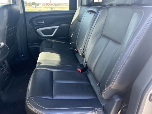 Used 2017 Nissan Titan SL w/ Off-Road Package image 7