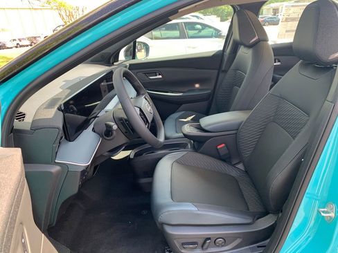 New 2026 Nissan Leaf Platinum+ FWD image 8