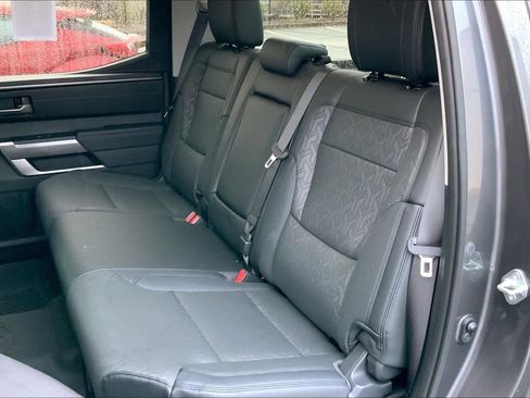 Used 2022 Toyota Tundra SR5 w/ SR5 Premium Package image 20