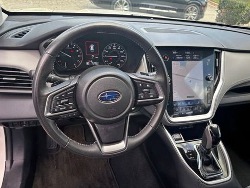 Used 2024 Subaru Outback Premium AWD/4WD image 3