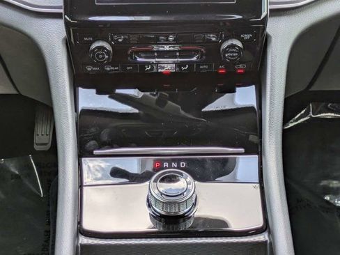 New 2026 Jeep Grand Cherokee L 2WD image 21