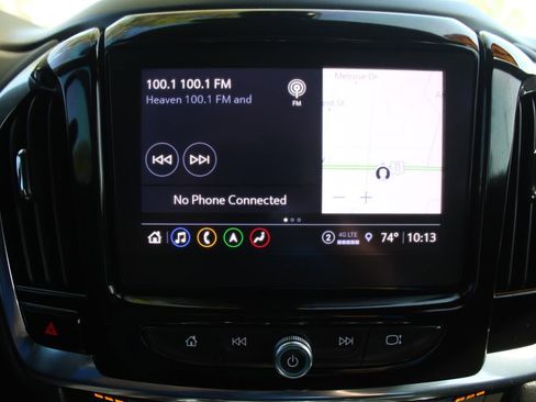 Used 2023 Chevrolet Traverse Premier FWD image 46