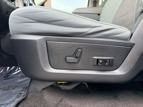 Used 2017 RAM 2500 Big Horn image 23