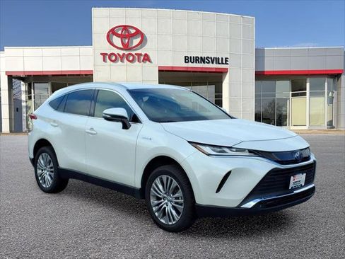 Certified 2021 Toyota Venza XLE w/ Softex Package AWD/4WD image 1