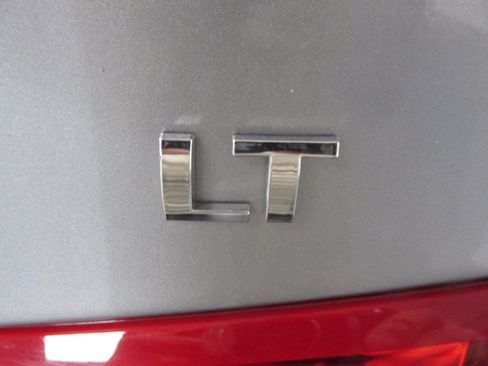 Used 2024 Chevrolet Malibu LT image 19