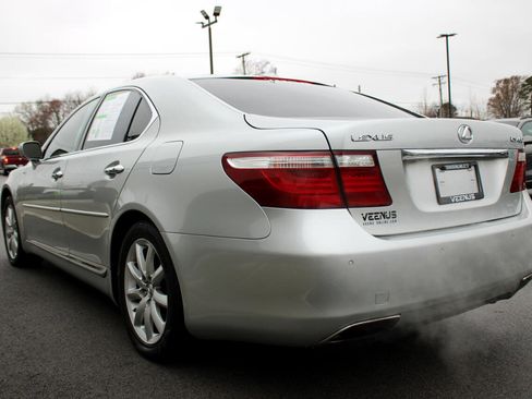 Used 2007 Lexus LS 460 Luxury image 4