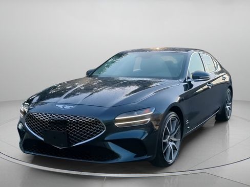 Used 2025 Genesis G70 2.5T AWD/4WD image 11