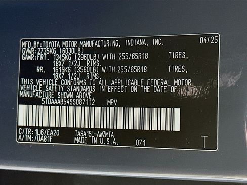 Used 2025 Toyota Grand Highlander XLE image 12