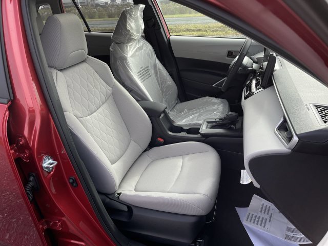 New 2026 Toyota Corolla Cross LE w/ Moonroof Package AWD/4WD image 22