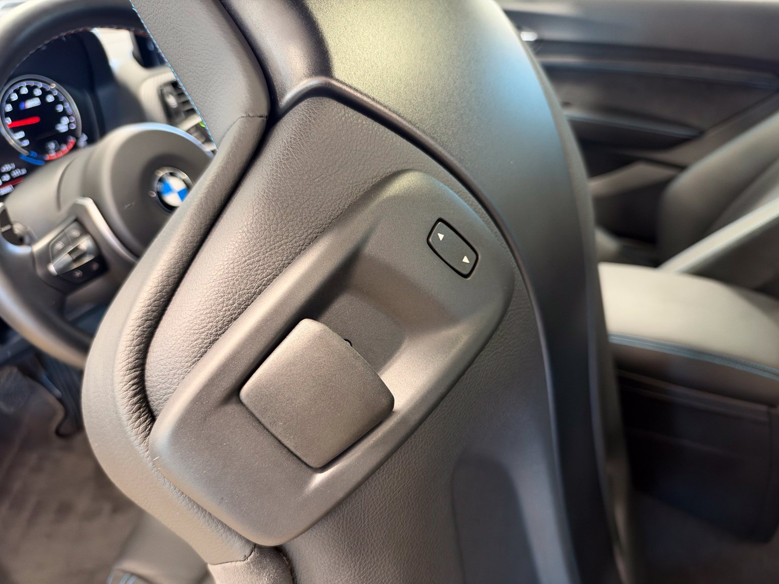 Used 2020 BMW M2 Competition w/ Executive Package RWD image 19