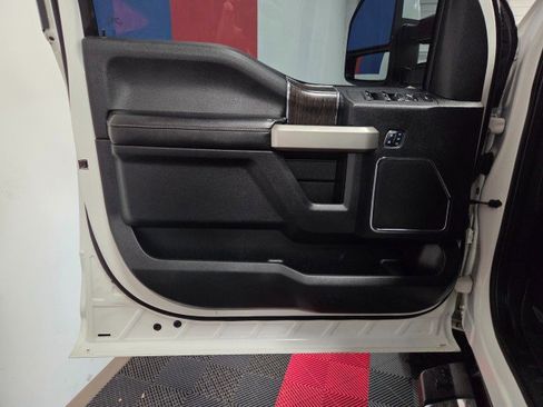 Used 2020 Ford F250 Lariat image 33