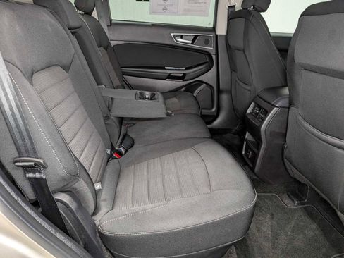 Used 2018 Ford Edge SEL AWD/4WD image 38