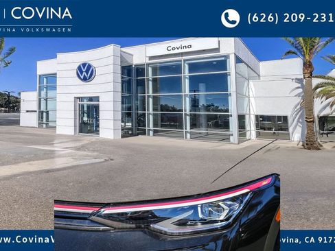 New 2026 Volkswagen GTI SE image 5