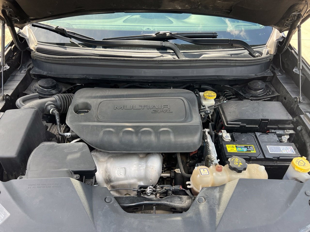 Used 2021 Jeep Cherokee Latitude Plus FWD image 27