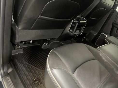 Used 2022 RAM 3500 Laramie AWD/4WD image 17